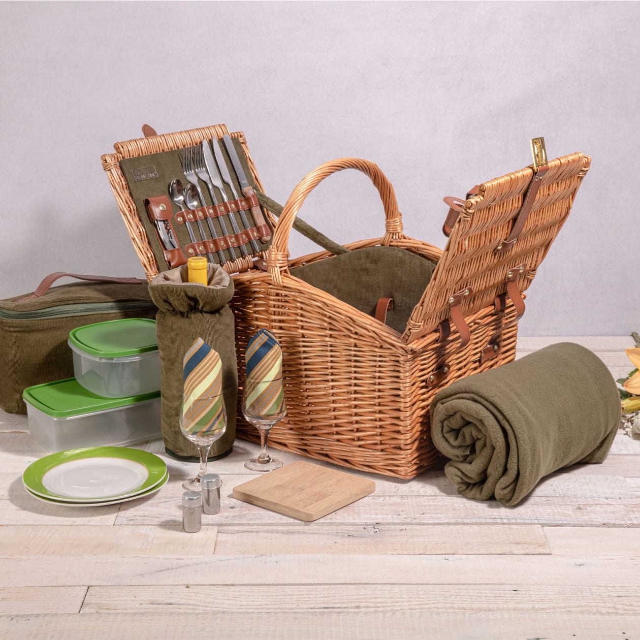 Somerset Picnic Basket