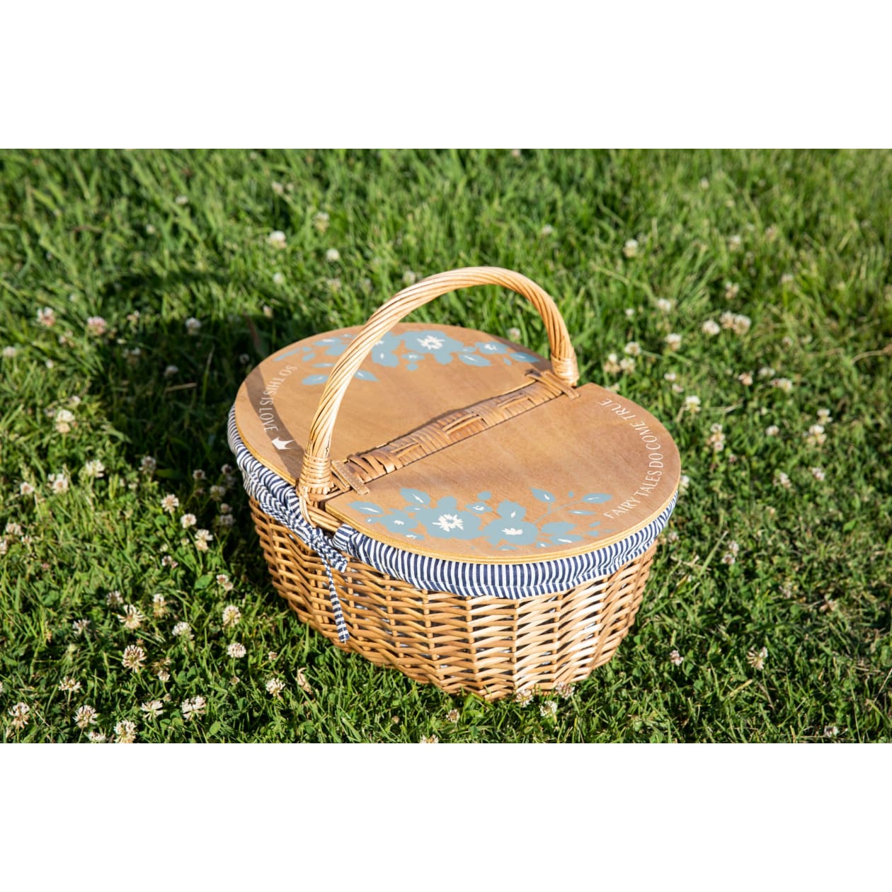 Cinderella - Country Picnic Basket