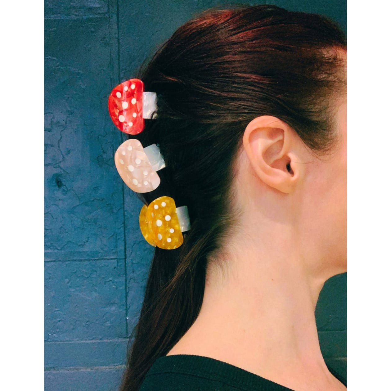 Velvet Claws Mini Mushroom Hair Clip in Red | Claw Clip in Velvet Travel Bag