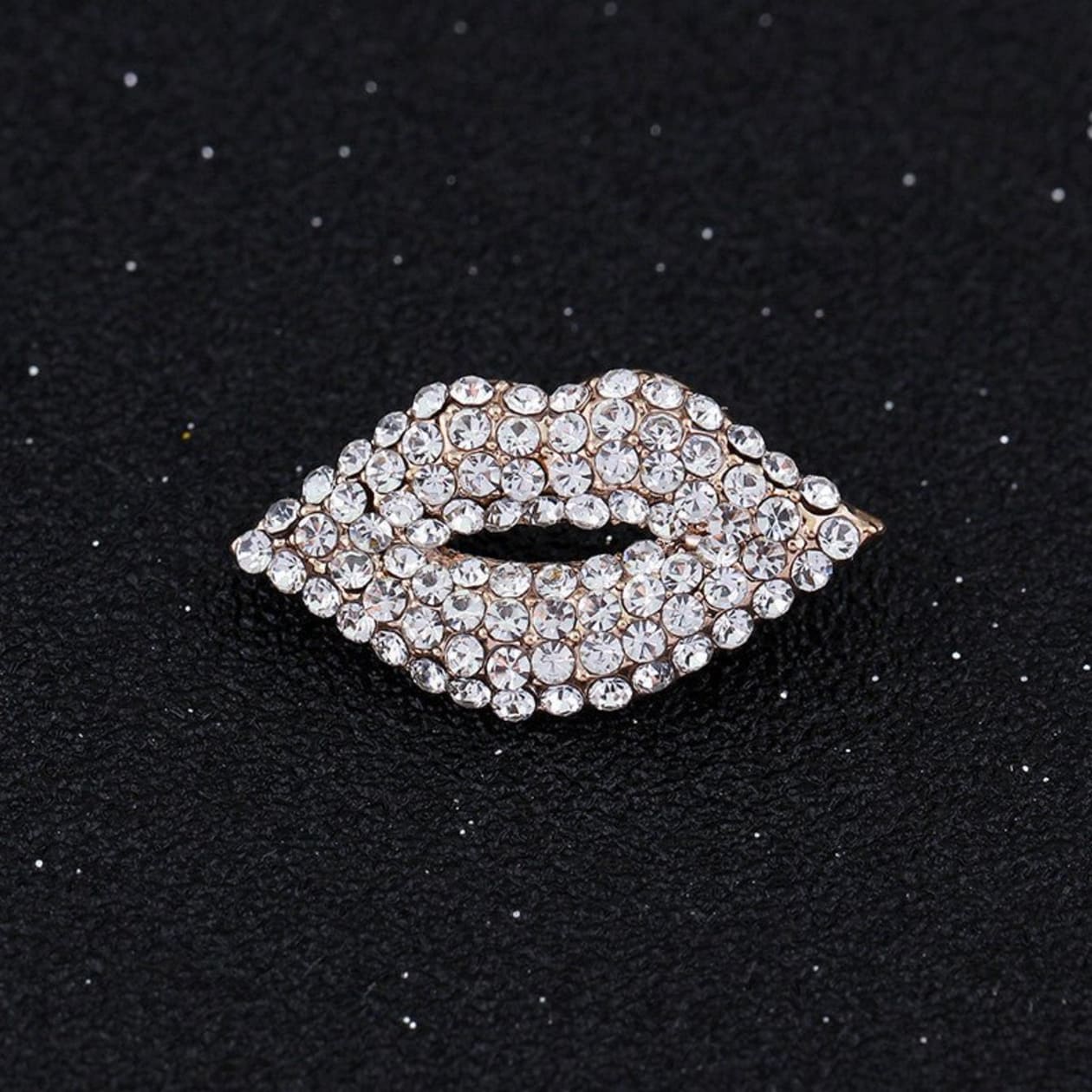 Diamond Kiss Lapel Pin | 0.9" Glam Rhinestone Gold Pin Brooch