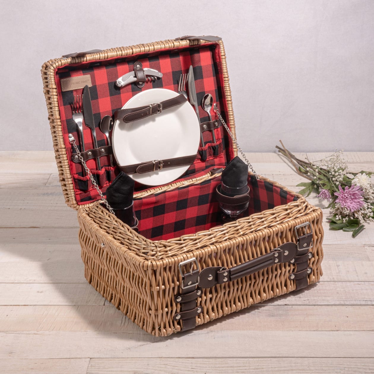 Champion Picnic Basket