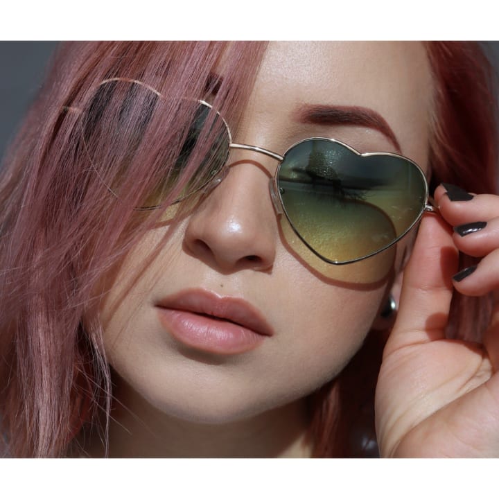 Heart Shaped Ombré Sunglasses in Pink or Green