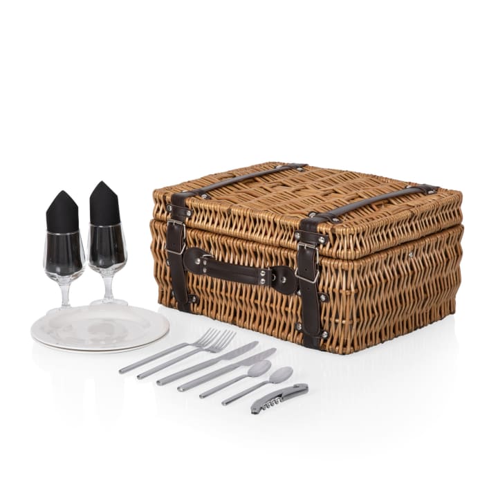 Champion Picnic Basket