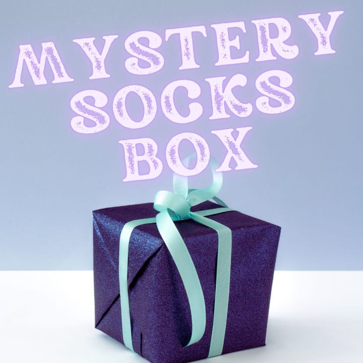 Mystery Socks Box 🕵️ 🧦  🎁