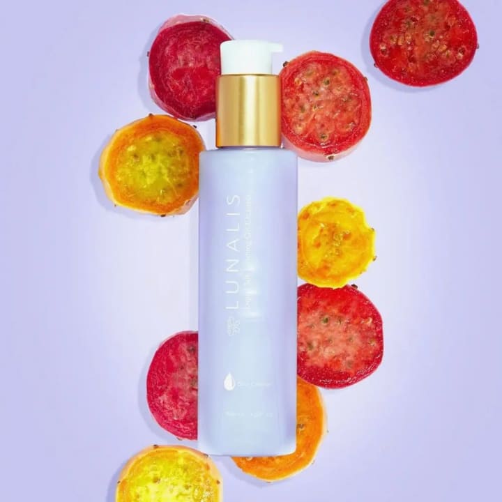 Liquid Silk Foaming Oil Cleanser