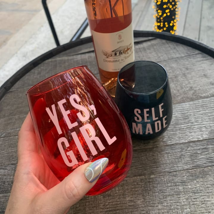 Yes, Girl Stemless Wine Glass in Red and Pink | 20 Oz.