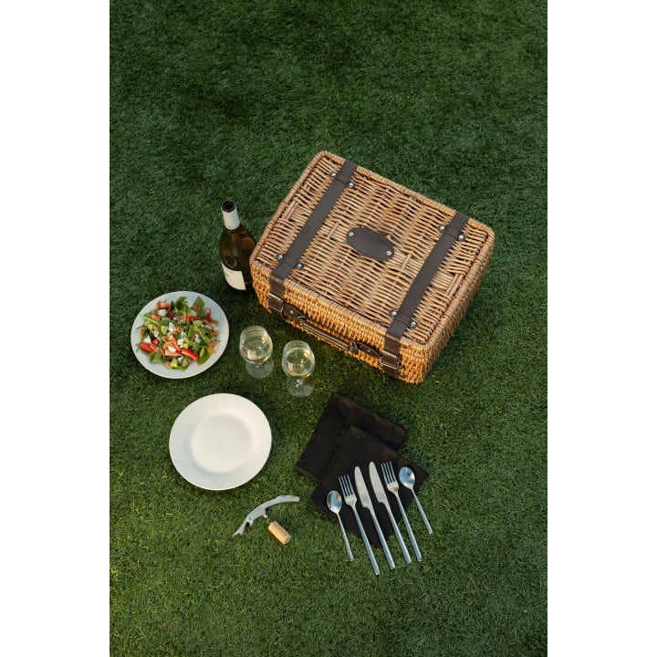 Champion Picnic Basket