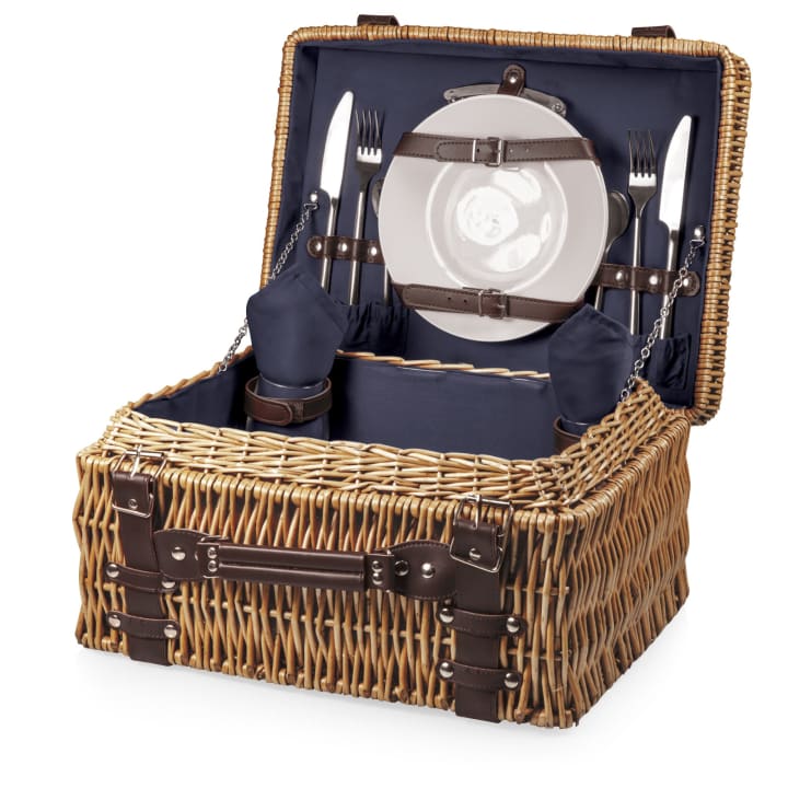 Champion Picnic Basket