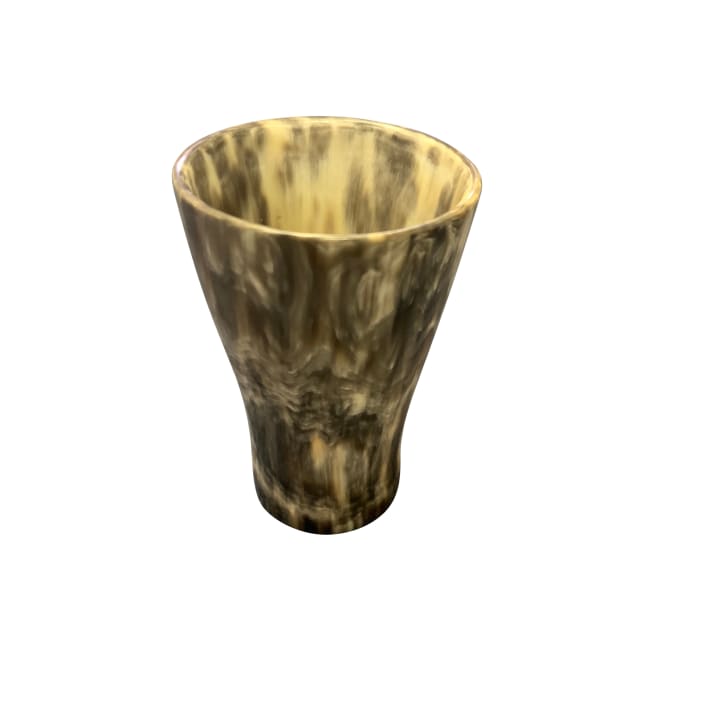 Horn Cups - Size: Small (3.5 by 3")