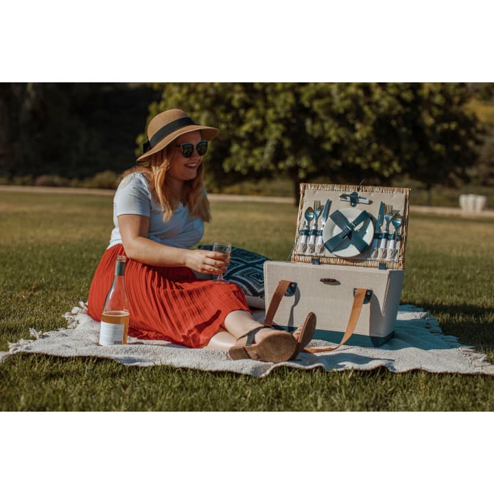 Boardwalk Picnic Basket for 2