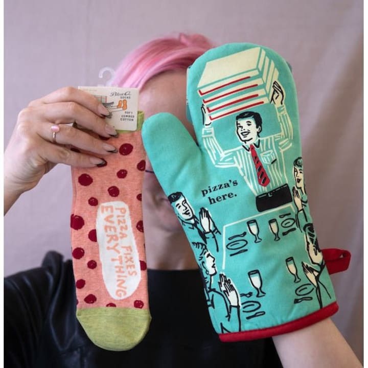 Pizza's Here Dad Oven Mitt in Retro Mint Green | Men's Dad Gift | Kitchen Thermal Single Pot Holder